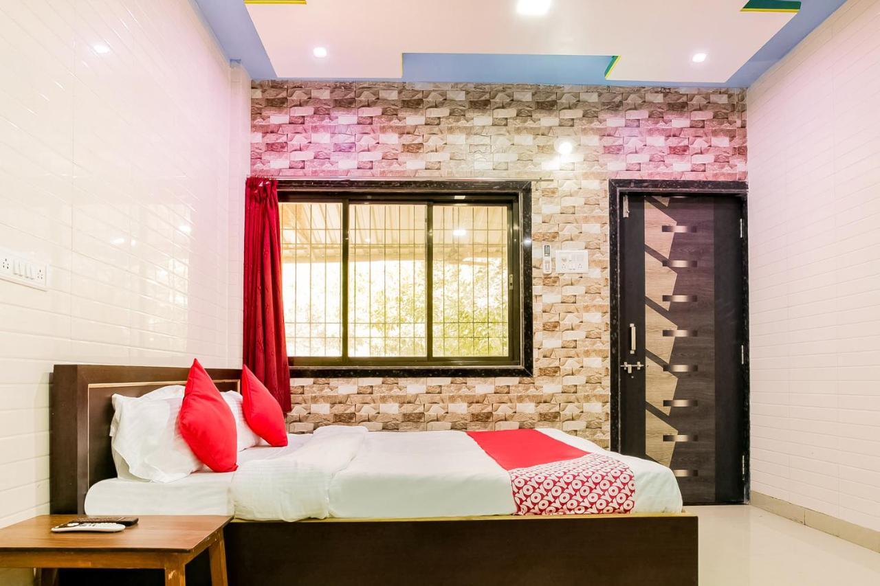 Oyo 63030 Mhatre Farm & Resort Chinchani 외부 사진
